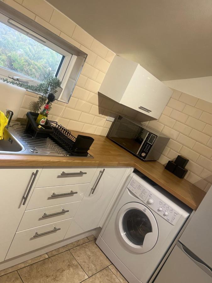 Large Modern Studio Flat Lejlighed London Eksteriør billede